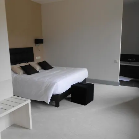 Logis- Restaurant L'epicurial Hotel 3*