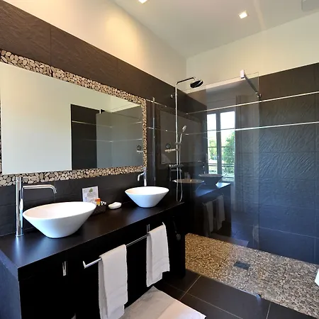 Logis- Restaurant L'epicurial 3*