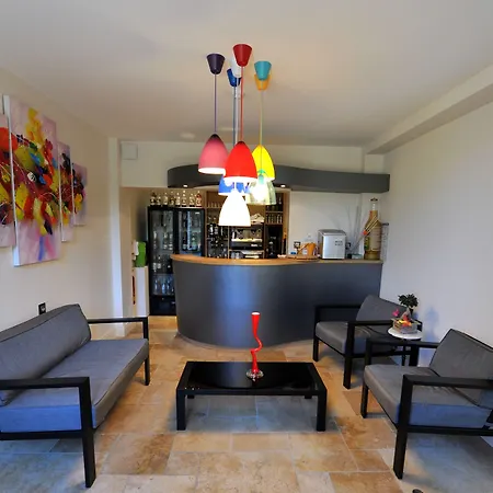 Logis- Restaurant L'epicurial 3*