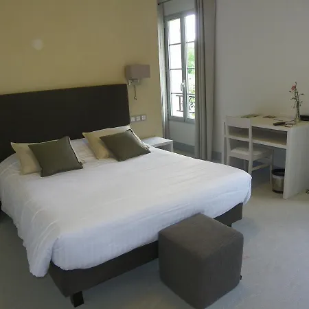 Logis- Restaurant L'epicurial Saint-Pey-de-Castets