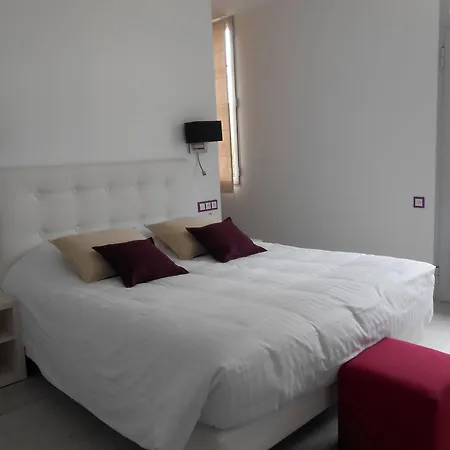 Hotel Logis- Restaurant L'epicurial 3*