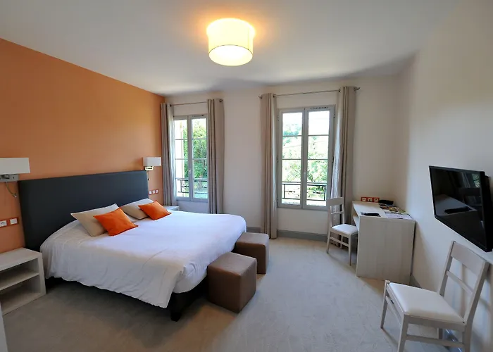 Logis- Restaurant L'epicurial Hotel Saint-Pey-de-Castets