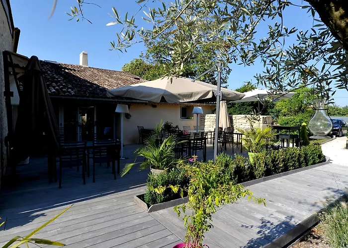 Logis- Restaurant L'epicurial Hotel