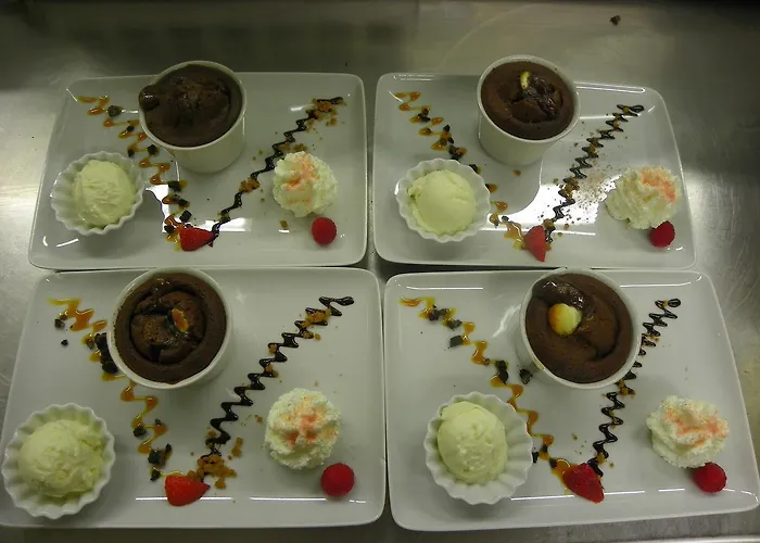 Logis- Restaurant L'epicurial 3* Saint-Pey-de-Castets