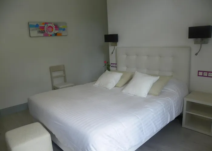 Hotel Logis- Restaurant L'epicurial 3*