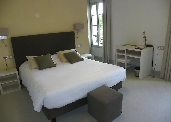 Logis- Restaurant L'epicurial Saint-Pey-de-Castets