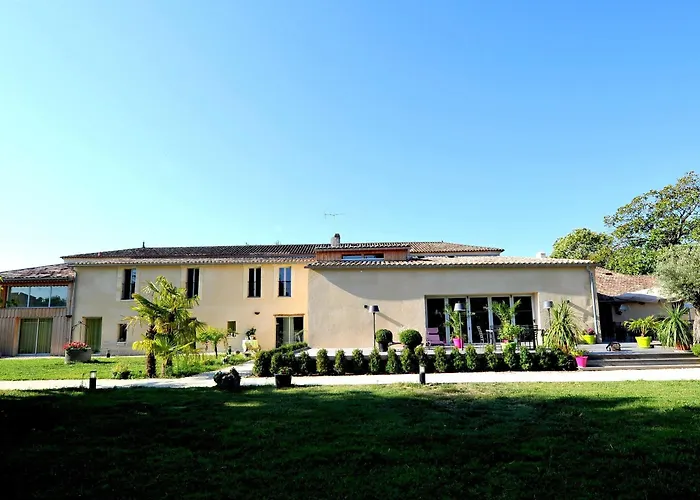 Hotel Logis- Restaurant L'epicurial 3*